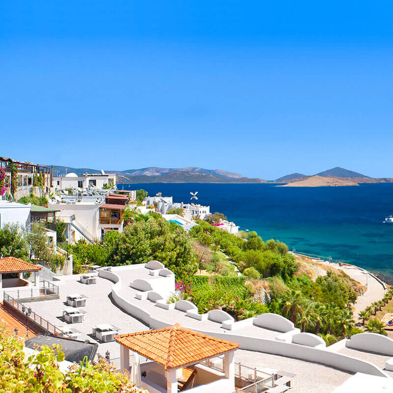 Is it Better to Stay in a Hotel in Bodrum or Stay on a Yacht?