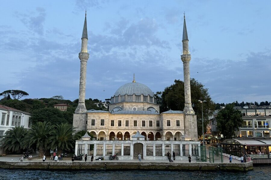 Beylerbeyi Camii