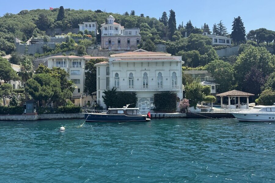 Marki Necip Bey Yalısı