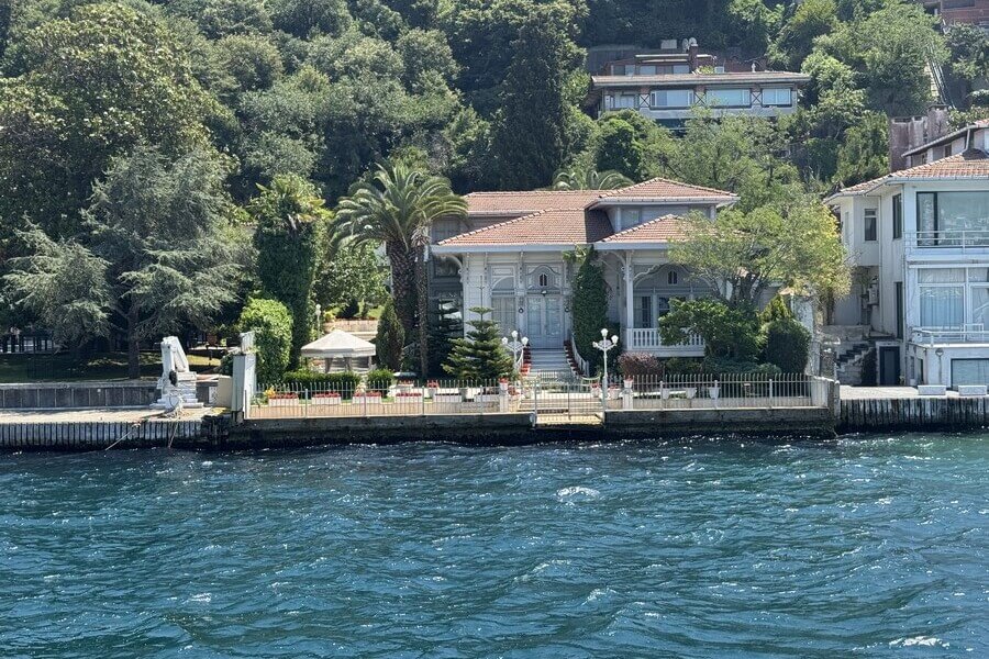 Serasker Rıza Paşa Yalısı
