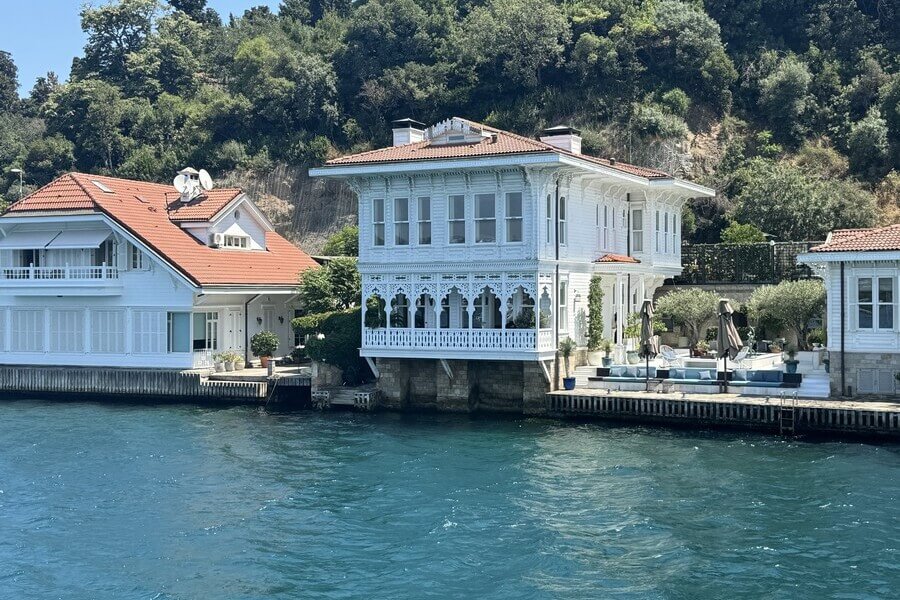 Ethem Pertev Yalısı
