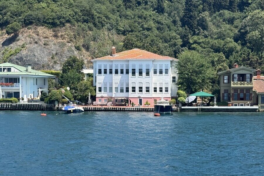 Yağlıkçı Hacı Raşid Bey Yalısı